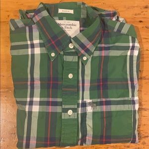 Men’s dress shirt size large